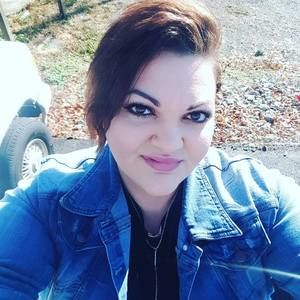 Meet your Posher, Niki