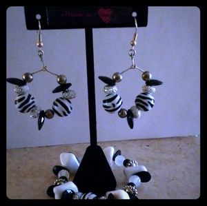 Black white and zebra earring and bracelet set