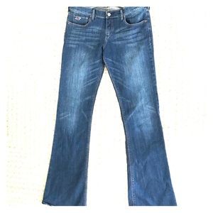 NEVER WORN Hollister boot cut jeans