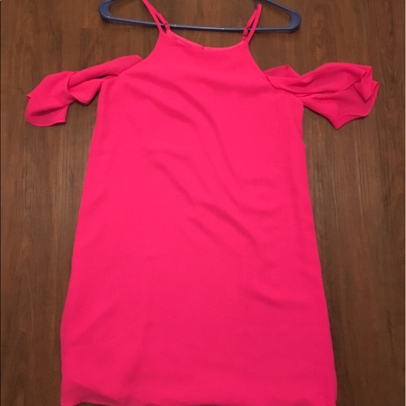 Cold shoulder dress - Picture 2 of 2