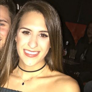 Meet your Posher, Stephanie