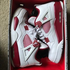 Jordan Retro 4s