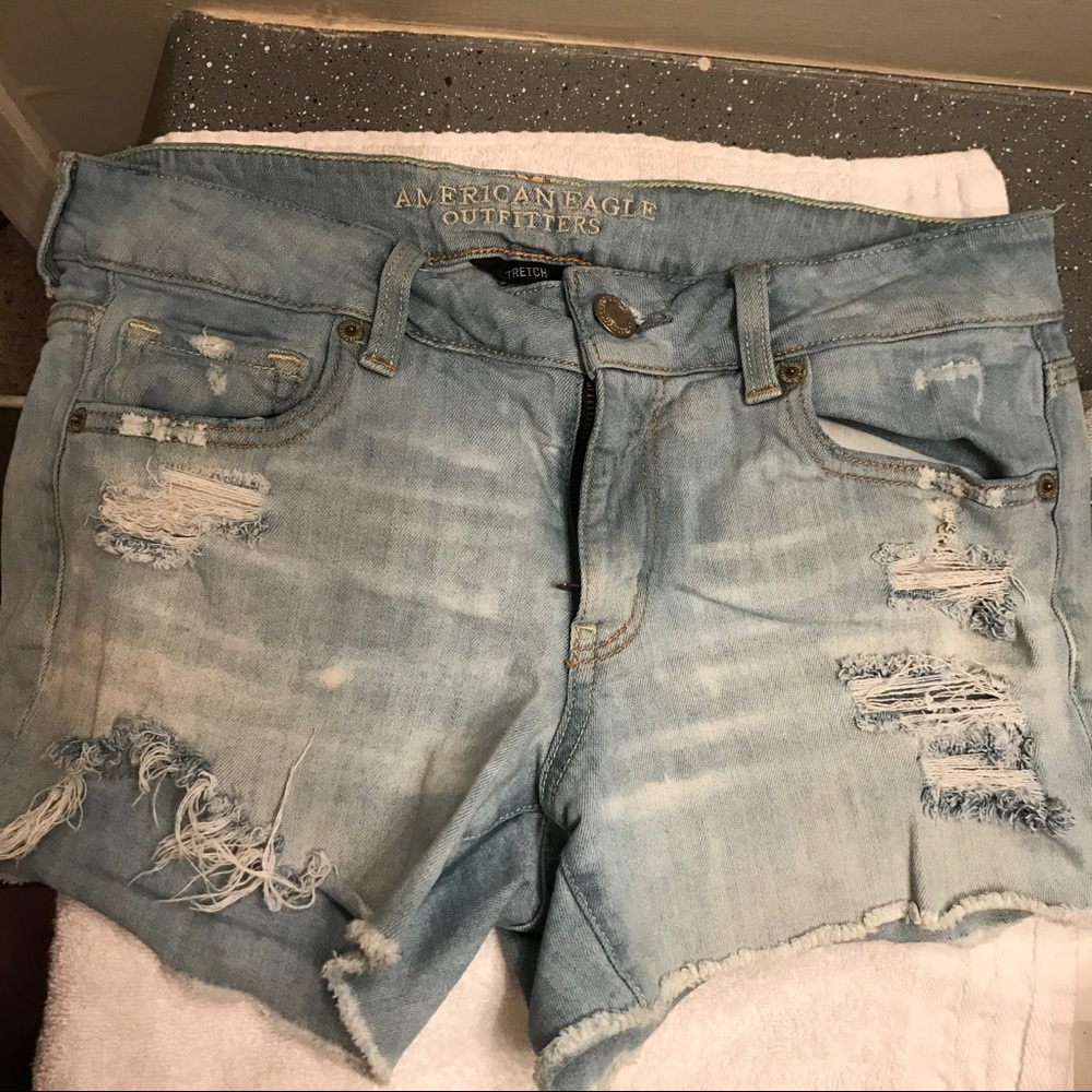 American Eagle Distressed shorts