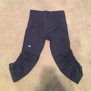 Lulu lemon cropped compression leggings