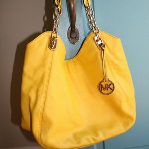 Lightening Sale! Michael Kors Soft Leather Purse