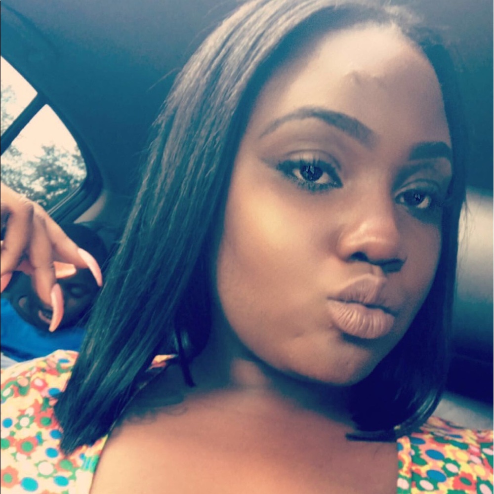 Meet your Posher, Alexandra