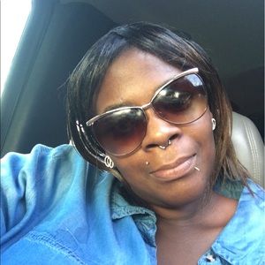 Meet your Posher, Kerita