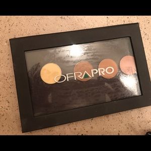 Ofra Professional Magnetic Palette
