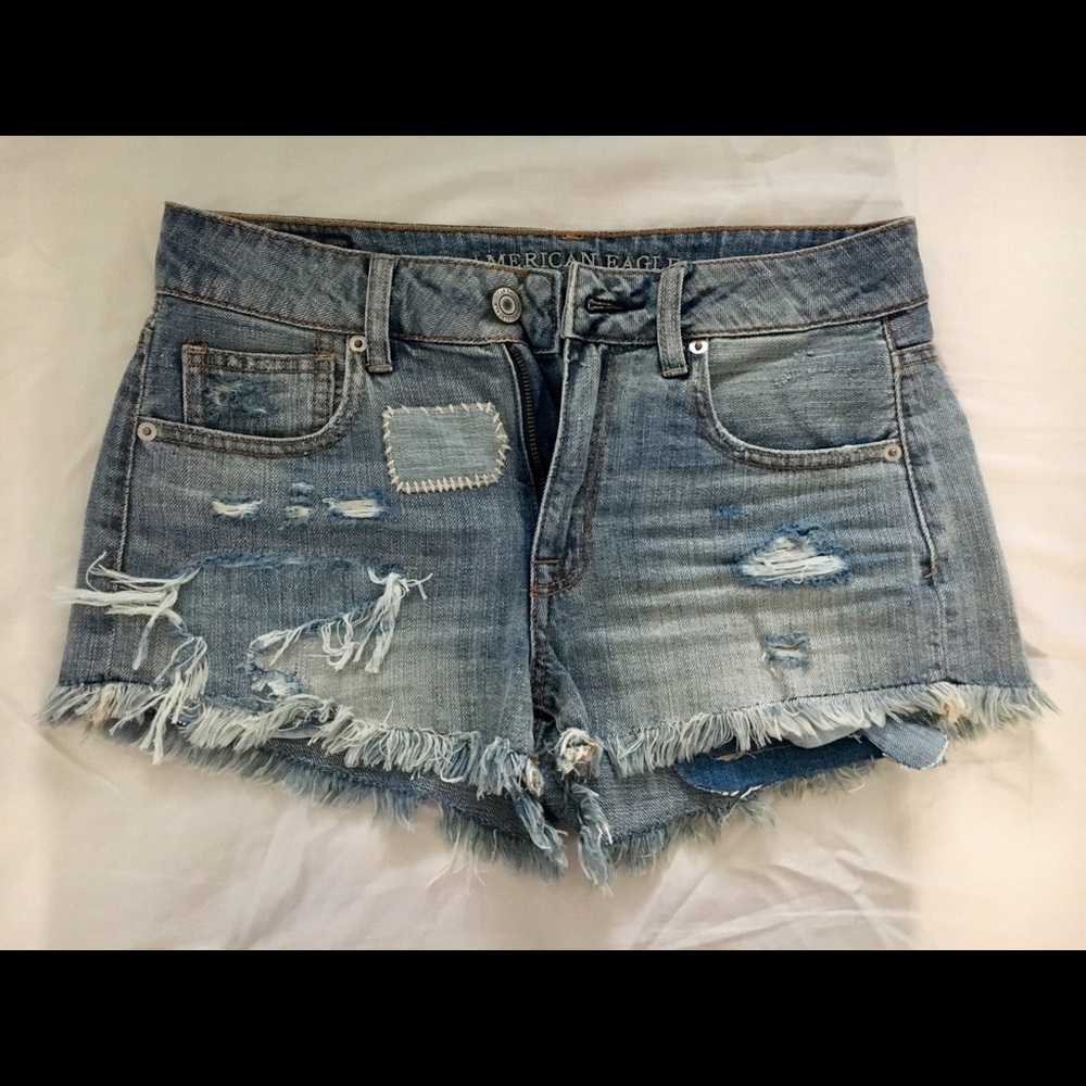 BUY NOW‼️ American Eagle high waisted shorts