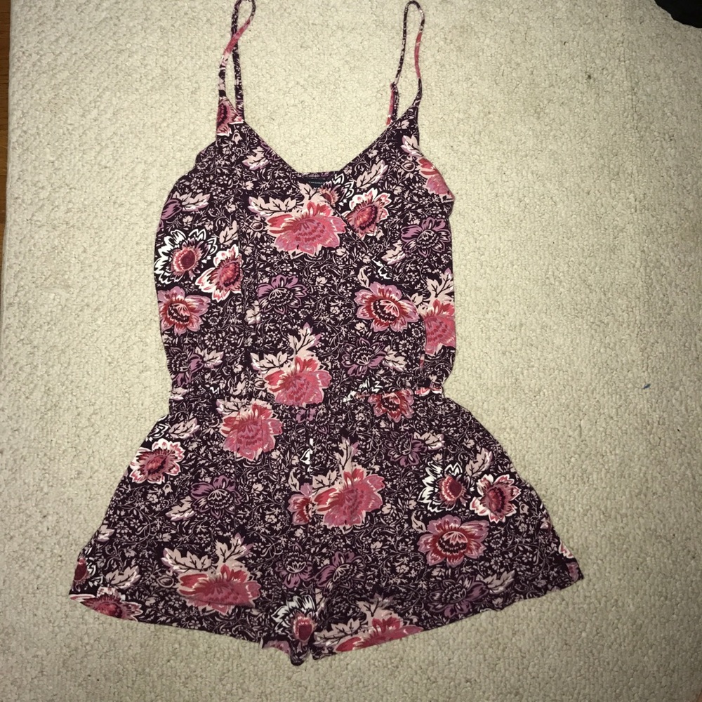 American Eagle floral romper