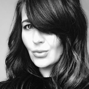 Meet your Posher, Cassandra