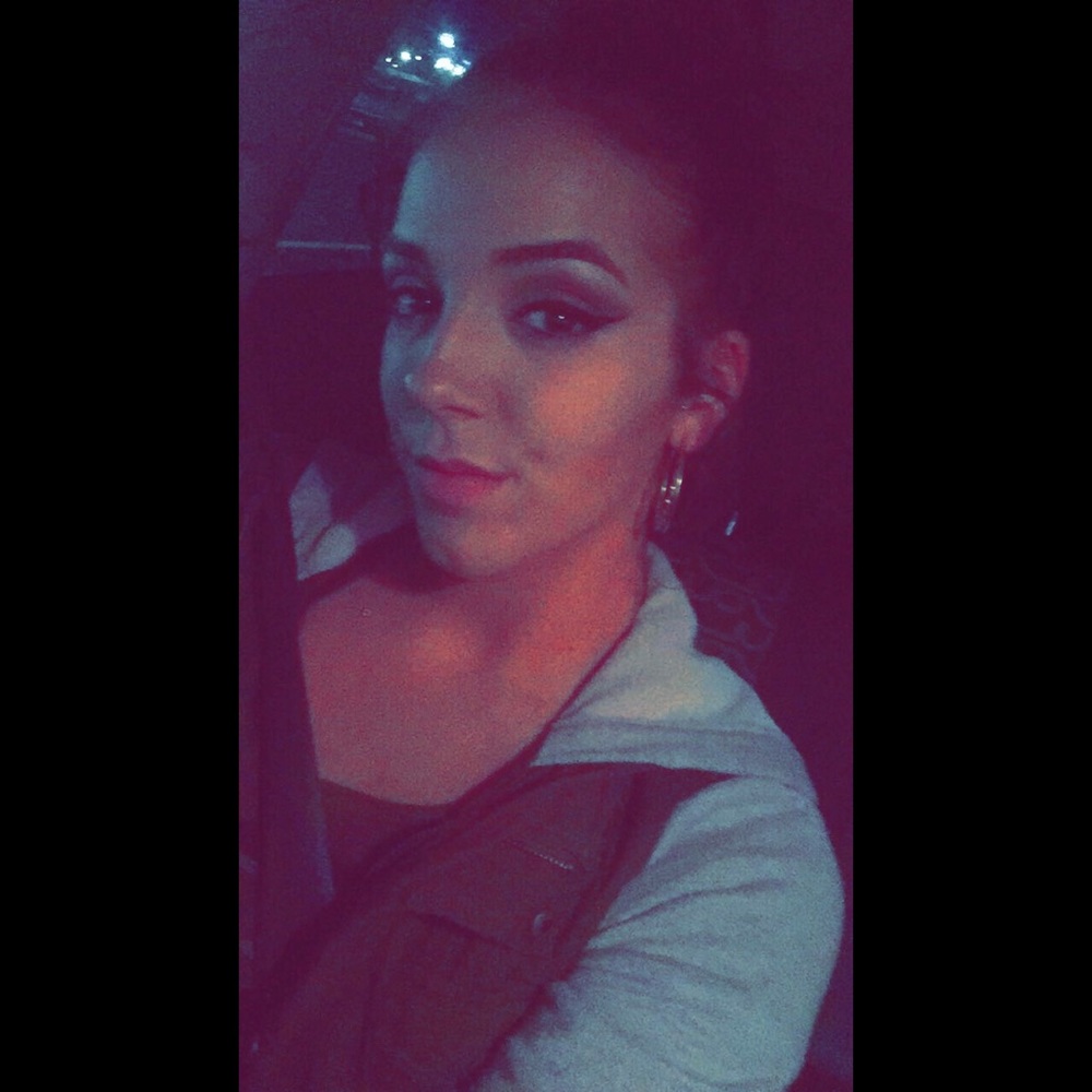 Meet your Posher, Amber