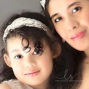 Meet your Posher, Tiya c