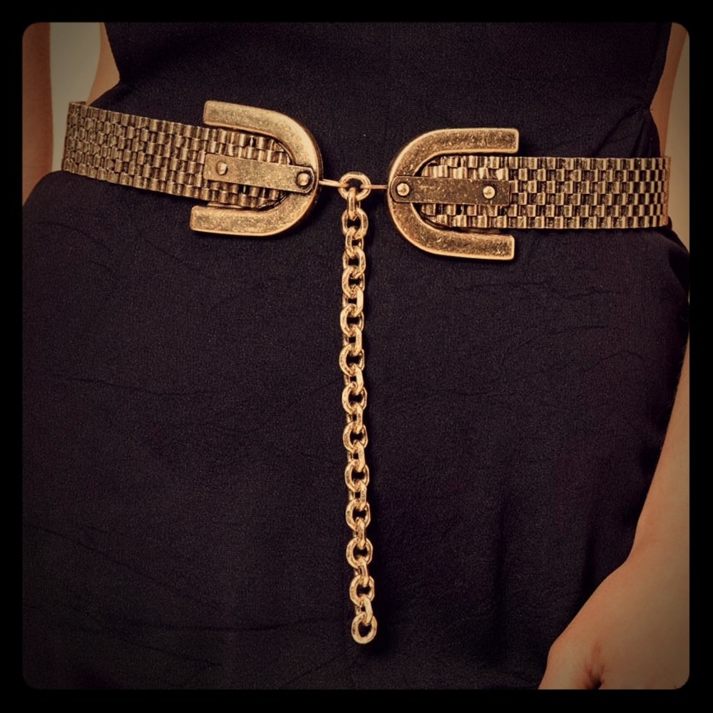 Vanessa Mooney Belt