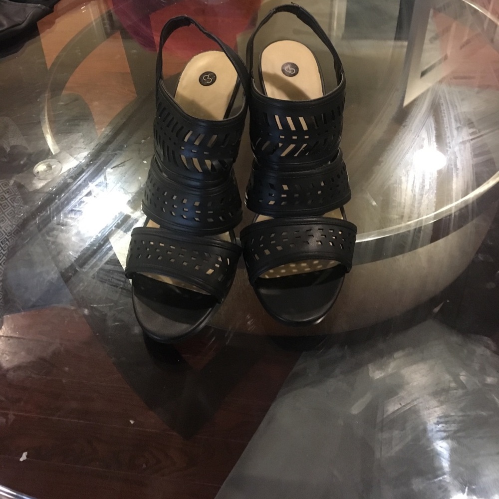 Black 4inch size 10 Sexy Sandal!