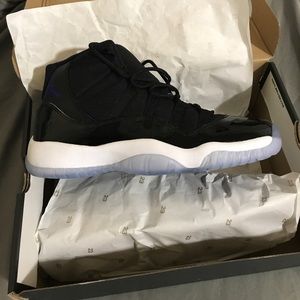 Space Jam Jordan 11s size 6.5Y