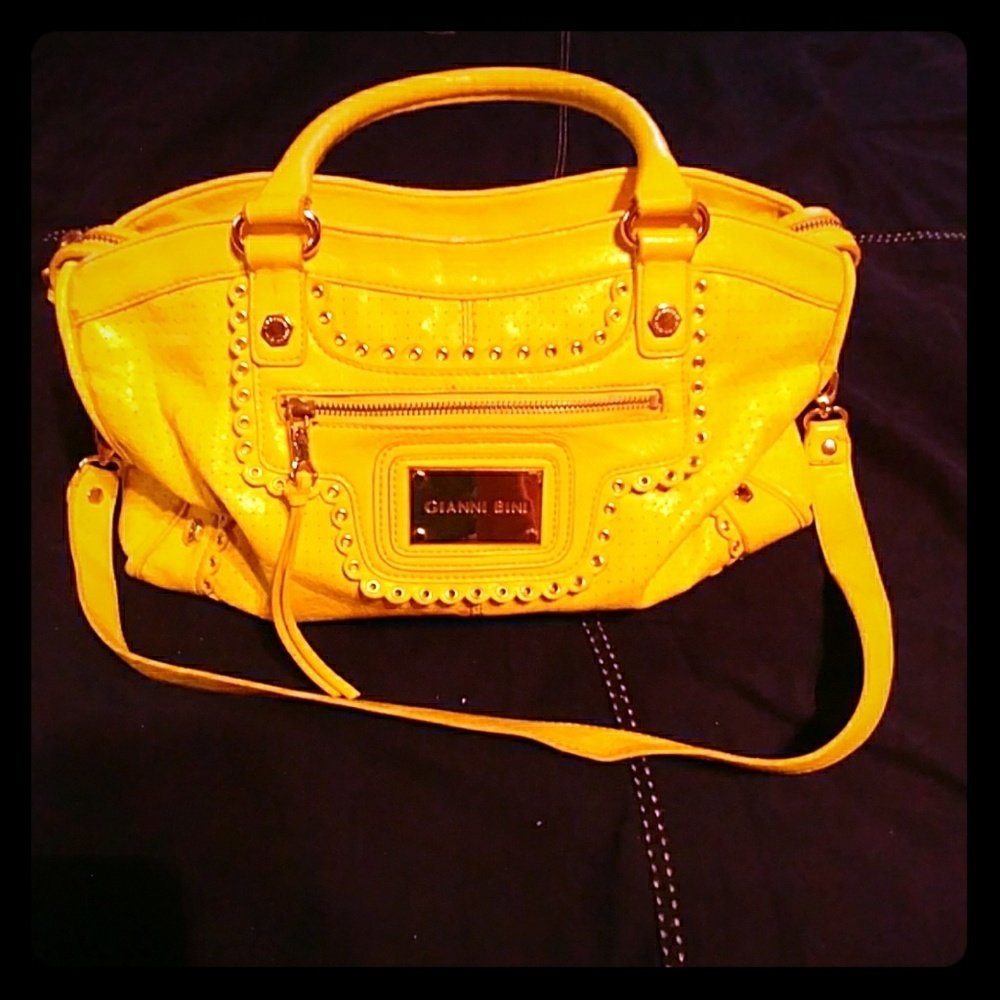 Gianni Bini Handbag