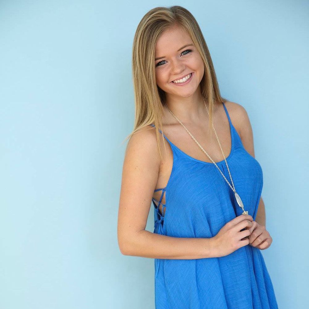 Meet your Posher, Courtney