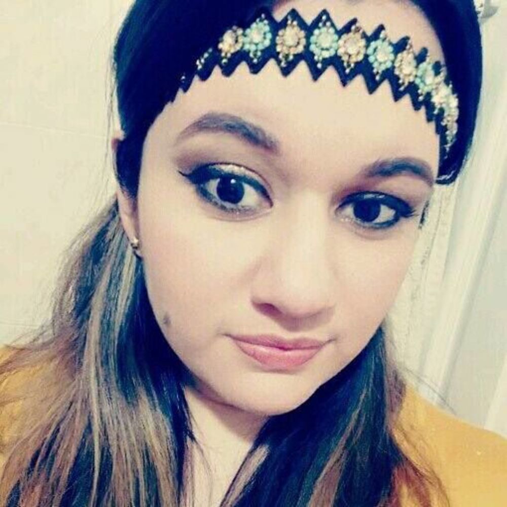 Meet your Posher, Maria