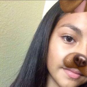 Meet your Posher, Alejandra