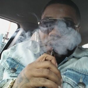 Meet your Posher, Donte