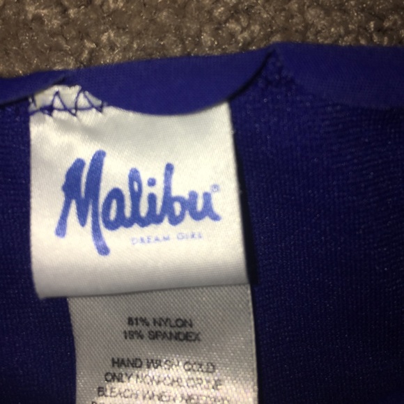 bikini - Picture 2 of 2