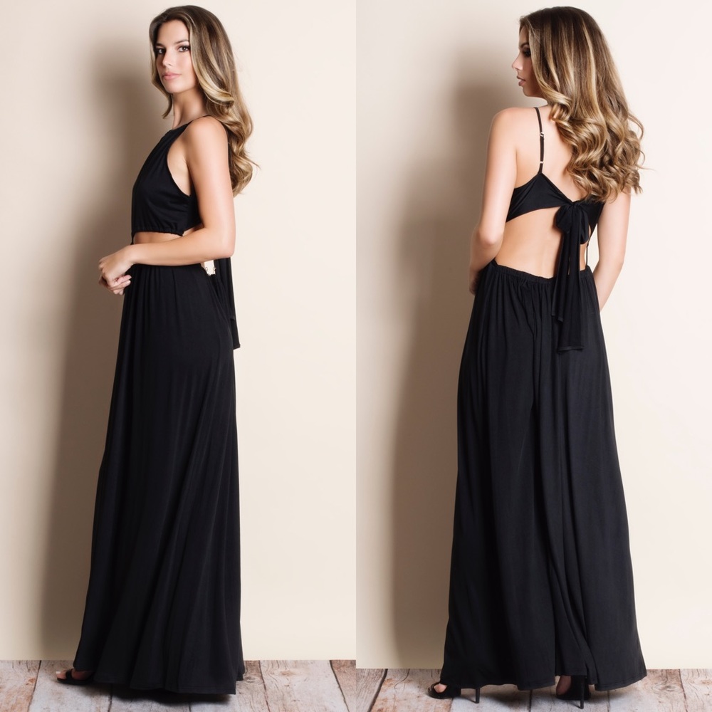 Cut Out Maxi Dress - Picture 2 of 3