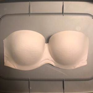 VS strapless bra