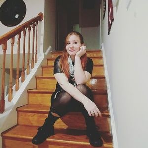 Meet your Posher, Caitlyn