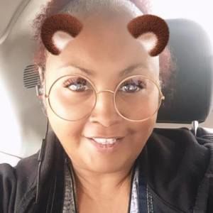 Meet your Posher, Monique