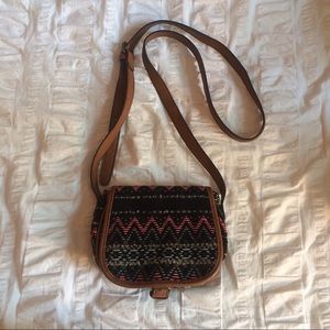 Patterned American Eagle Cross-body Purse