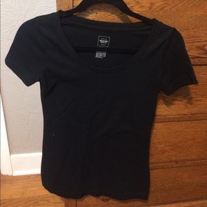 Black Tee