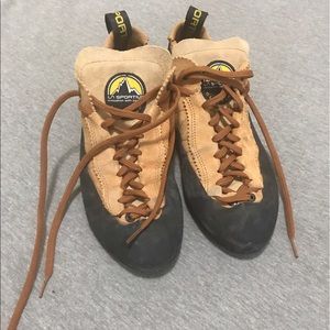 Men's La Sportiva Mythos climbing shoes 42 1/2