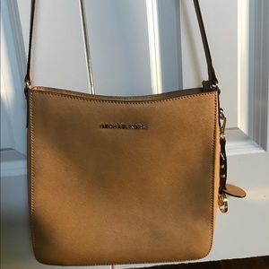 Michael Kors cross body purse OBO!!!