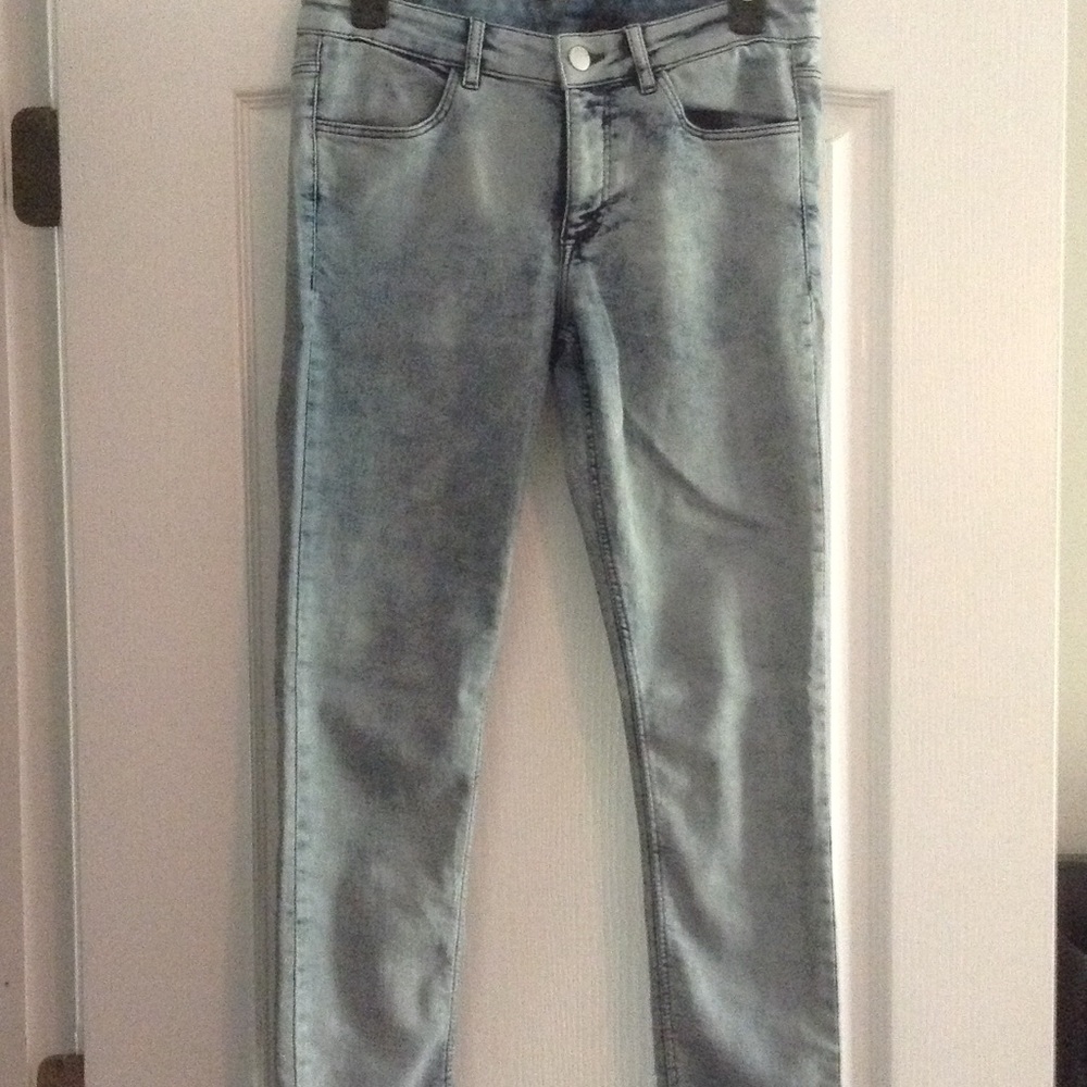Light-washed jeans