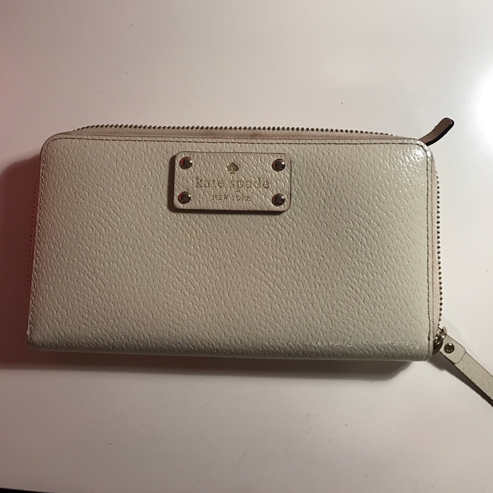White Kate Spade Wallet