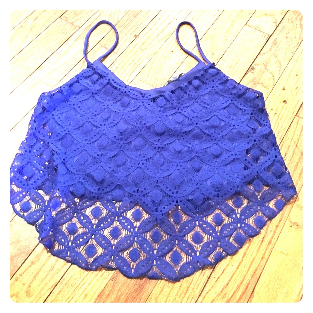 Crop top. Flowy cute shirt