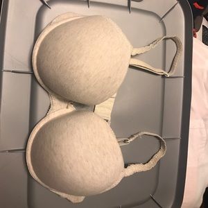 Lightly lined t-shirt bra
