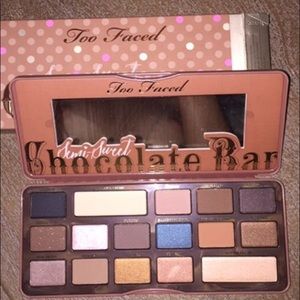 Too faced Semi sweet chocolate bar palette