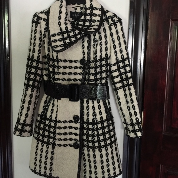 Vertigo Jackets & Blazers - Black& White Vertigo Belted Winter Coat M