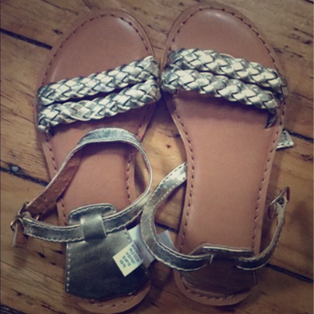 🍦NWOT GAP Girls Braided Gold Sandals🍦