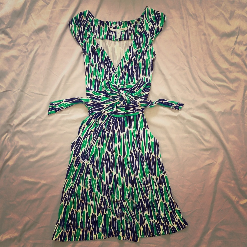 Diane von Furstenberg Celosa Print Wrap Dress