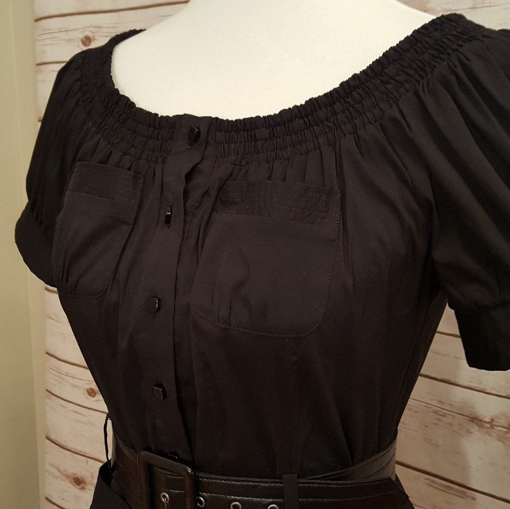 Short sleeve black top