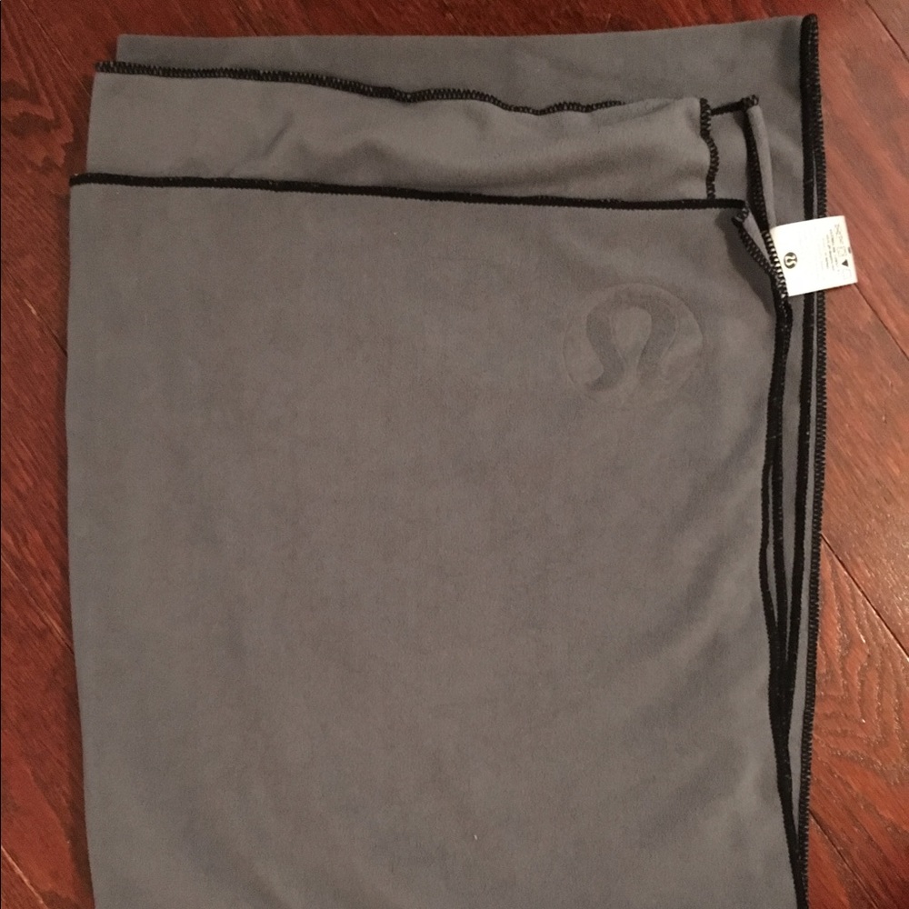 Lululemon microfiber towel