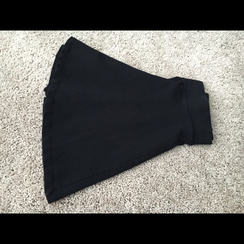 Black skater skirt