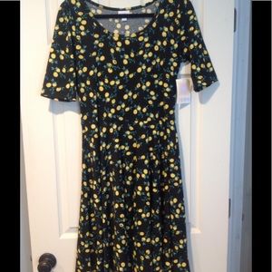 XL LuLaRoe Nicole, NWT, Lemons.....Unicorn!