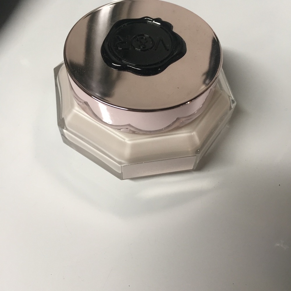 Flower bomb, large body cream. 200Ml