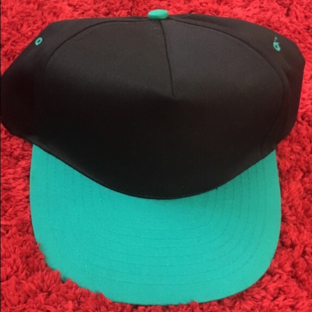 Plain Black/Teal SnapBack