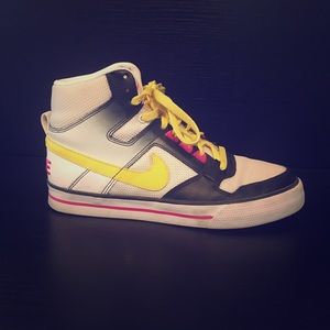 Women's Nike Delta Force