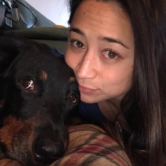 Meet your Posher, Kristen - Picture 2 of 2